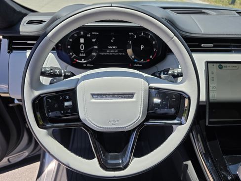 Used 2025 Land Rover Range Rover Sport Autobiography AWD/4WD image 18