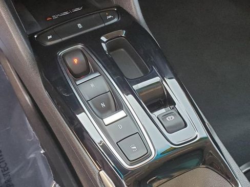 Used 2023 Chevrolet Bolt LT w/ Infotainment Package FWD image 22