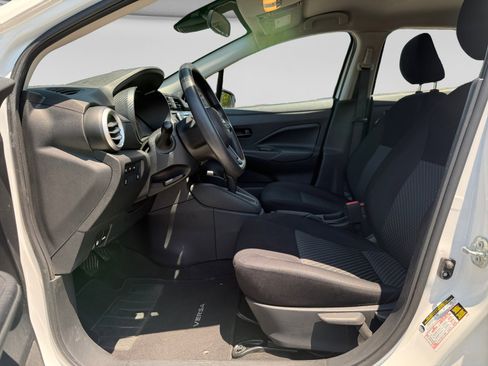 Used 2023 Nissan Versa S FWD image 10