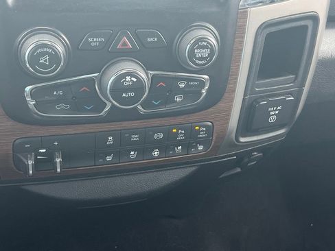 Used 2016 RAM 2500 Laramie AWD/4WD image 32