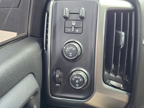 Used 2017 Chevrolet Silverado 1500 LT w/ All Star Edition AWD/4WD image 29