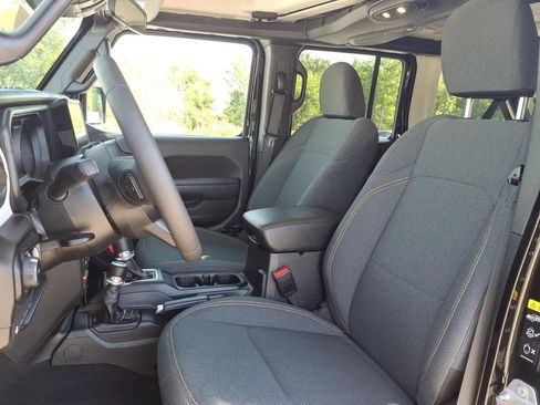 Used 2025 Jeep Wrangler Unlimited Sport S 4xe AWD/4WD image 25