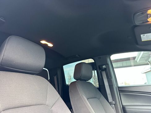 Used 2025 GMC Canyon Elevation AWD/4WD image 18