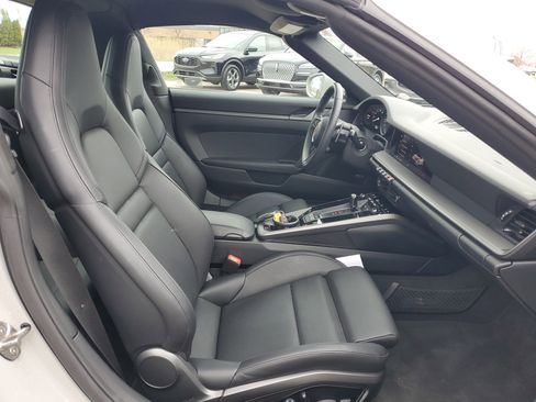 Used 2024 Porsche 911 Targa 4S image 8