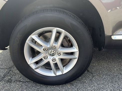 Used 2008 Volkswagen Touareg V6 AWD/4WD image 25