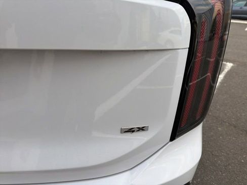 Used 2025 Kia Telluride EX w/ EX Captain's Chair Package image 10