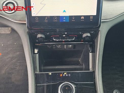 Used 2023 Jeep Grand Cherokee Limited image 14