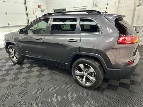 Used 2022 Jeep Cherokee Limited AWD/4WD image 7