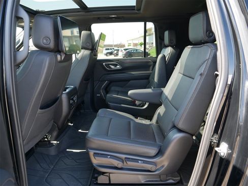 Used 2023 Chevrolet Suburban High Country w/ Max Trailering Package image 16