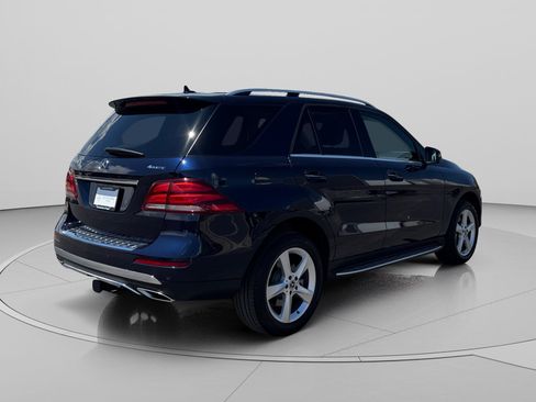Used 2019 Mercedes-Benz GLE 400 4MATIC image 5