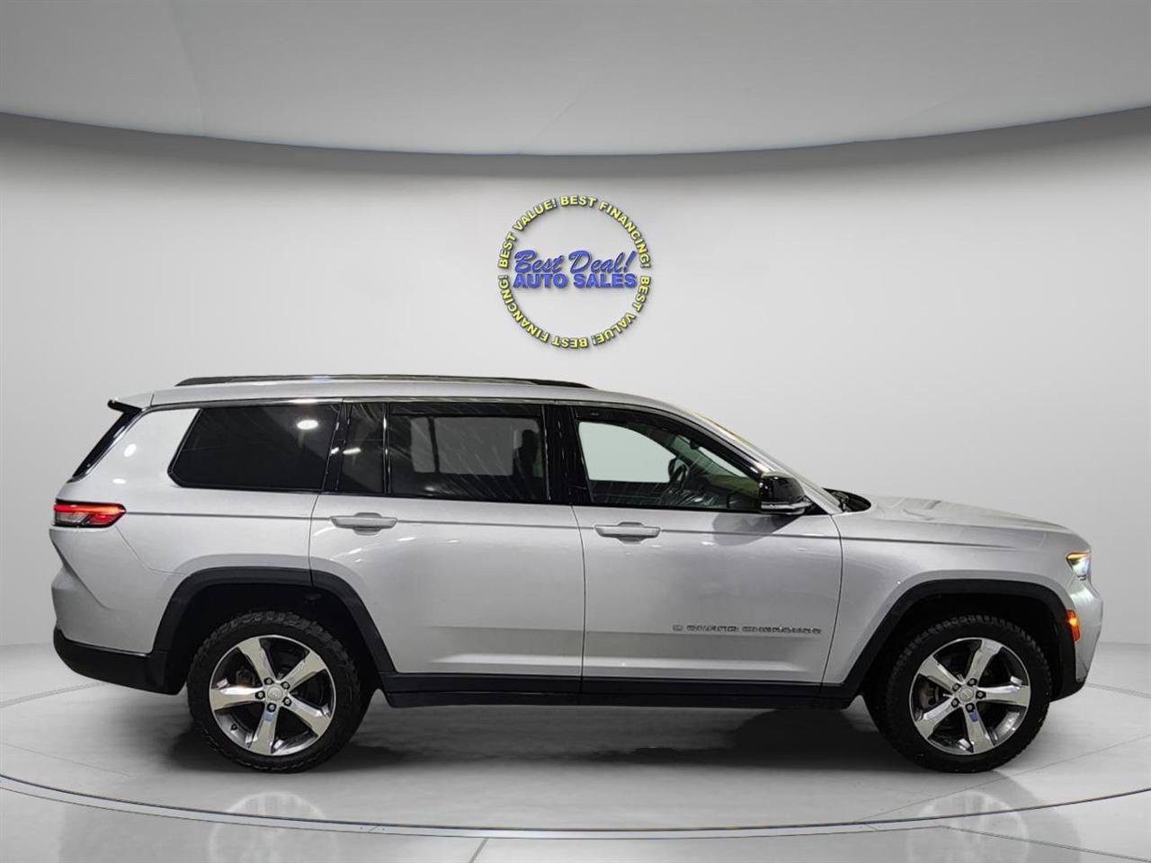 Used 2021 Jeep Grand Cherokee L Limited w/ Trailer Tow Group (B) AWD/4WD image 7