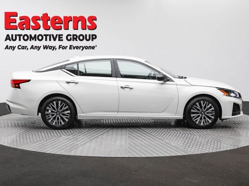 Used 2023 Nissan Altima 2.5 SL image 4