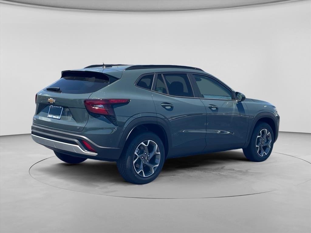 New 2026 Chevrolet Trax LT w/ Driver Confidence Package FWD image 7