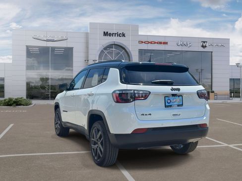 Used 2026 Jeep Compass Limited AWD/4WD image 8