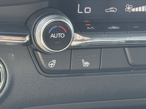 Used 2025 MAZDA MAZDA3 Hatchback w/Premium Plus Pkg image 15