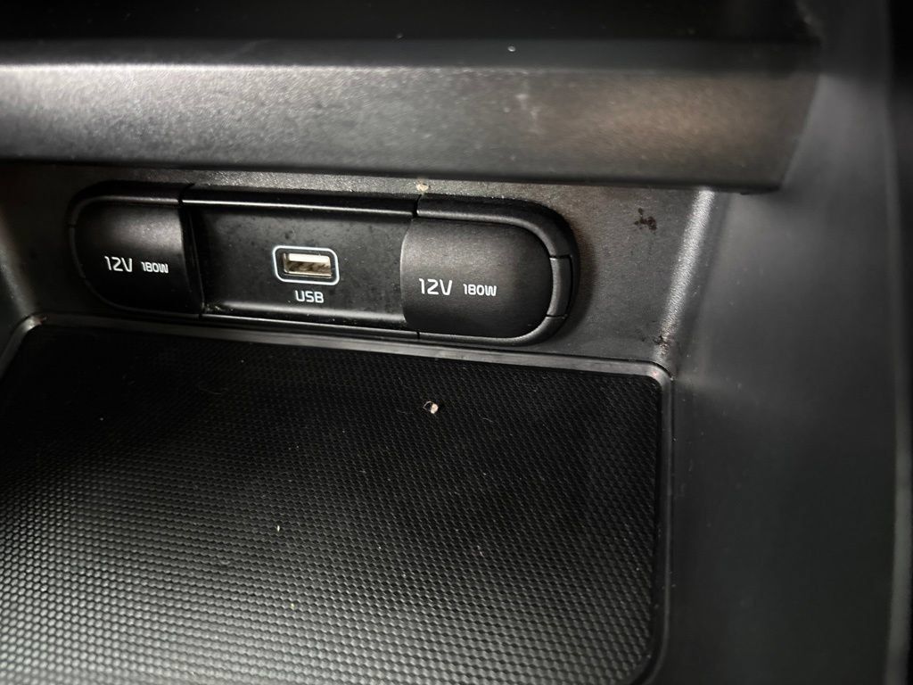 Used 2022 Kia Soul LX FWD image 18