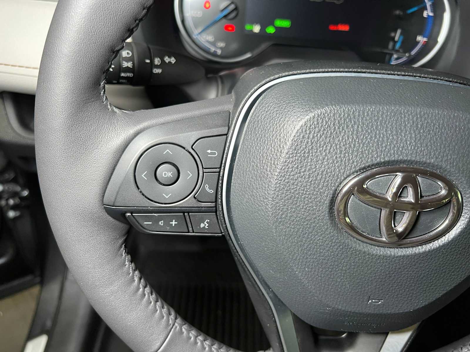 Used 2024 Toyota RAV4 XLE Premium w/ Weather Package AWD/4WD image 29