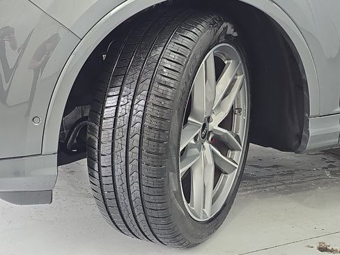 New 2026 Audi Q7 3.0T Prestige image 35