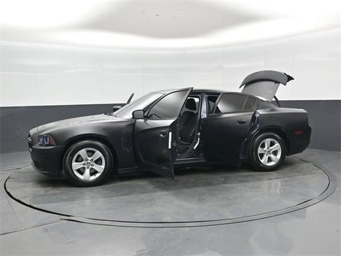 Used 2012 Dodge Charger SE image 49