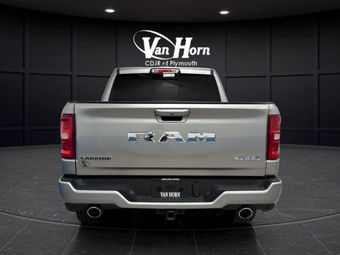 Used 2025 RAM 1500 Laramie w/ Sport Appearance Package AWD/4WD image 6