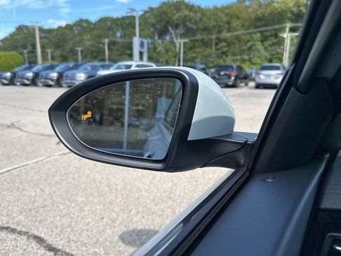 New 2025 Volkswagen Jetta SE image 15