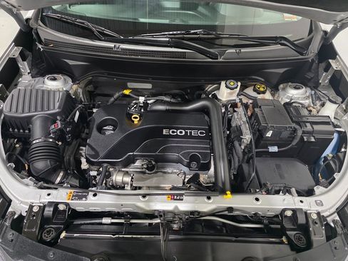 Used 2020 Chevrolet Equinox LT image 11