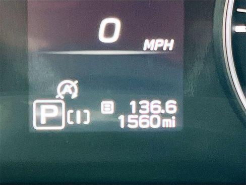 Used 2024 Subaru Crosstrek 2.5i Limited w/ Crosstrek Mirror Package image 12