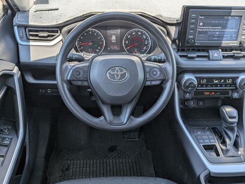Used 2021 Toyota RAV4 XLE w/ Carpet Mat Package (TMS) AWD/4WD image 22