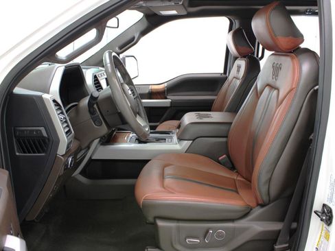 Used 2019 Ford F150 King Ranch w/ Equipment Group 601A Luxury AWD/4WD image 32