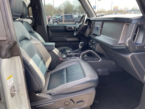 Used 2023 Ford Bronco Outer Banks image 27