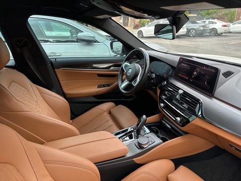 Used 2022 BMW 540i xDrive w/ M Sport Package AWD/4WD image 13