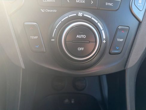 Used 2018 Hyundai Santa Fe Limited AWD/4WD image 25