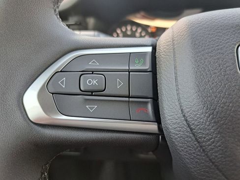 New 2026 Jeep Compass Latitude image 13