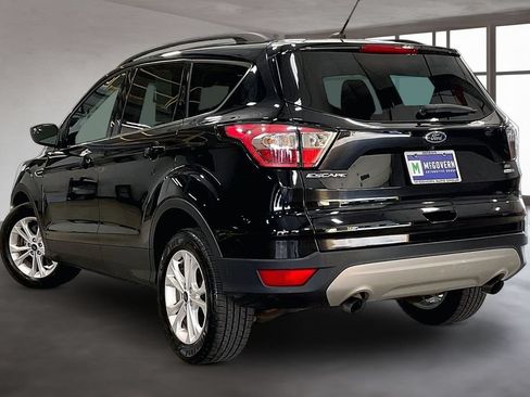 Used 2018 Ford Escape SE AWD/4WD image 4