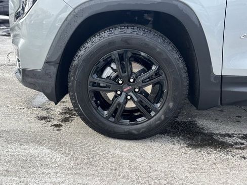 Used 2024 GMC Terrain AT4 w/ Tech Package image 10