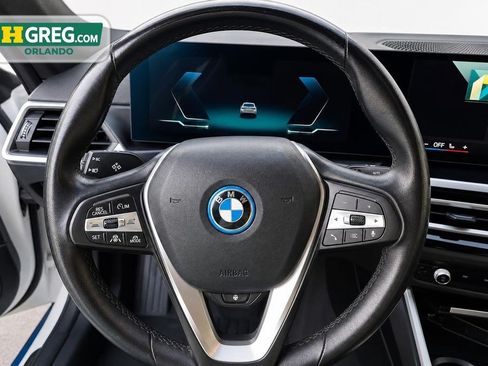 Used 2024 BMW i4 eDrive40 RWD image 6