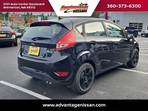 Used 2011 Ford Fiesta SE image 5