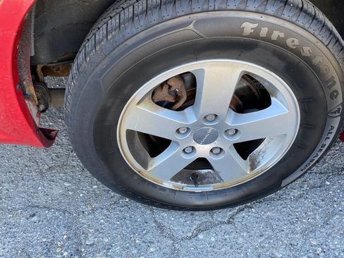 Used 2012 Dodge Grand Caravan SXT FWD image 28