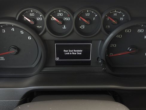 Used 2022 Chevrolet Silverado 1500 Custom image 44