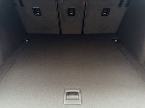 New 2026 Porsche Macan S image 25