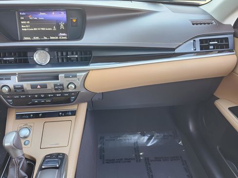Used 2018 Lexus ES 350 image 14