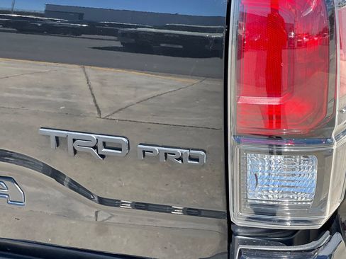 Certified 2022 Toyota Tacoma TRD Pro AWD/4WD image 22