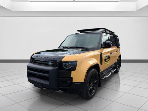 Used 2022 Land Rover Defender 110 X-Dynamic SE AWD/4WD image 9