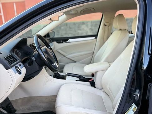 Used 2012 Volkswagen Passat 2.5 SE image 13