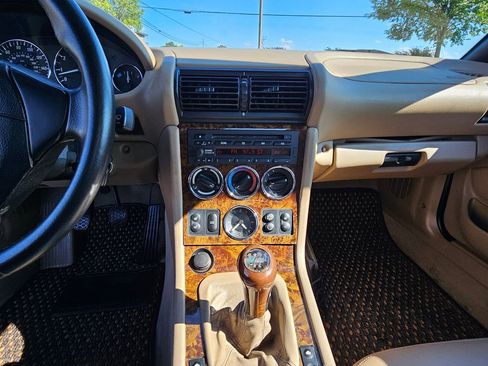 Used 2001 BMW Z3 2.5i image 19