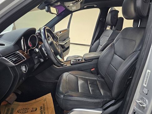 Used 2017 Mercedes-Benz GLS 550 4MATIC image 19