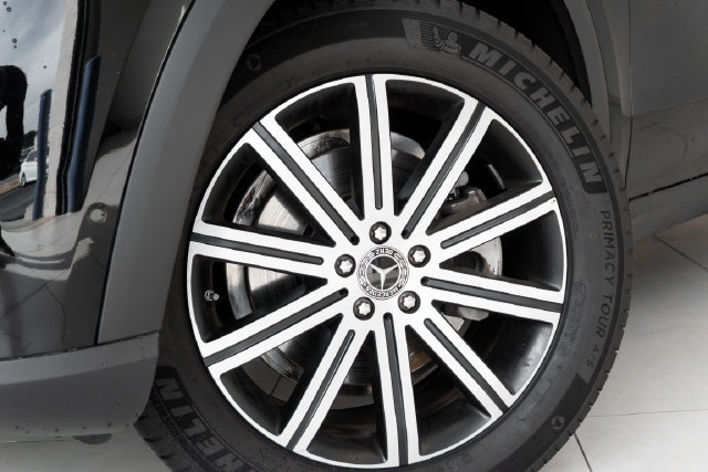 Used 2026 Mercedes-Benz GLE 350 4MATIC image 2