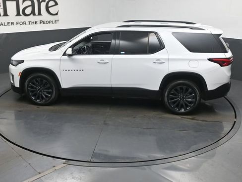 Used 2023 Chevrolet Traverse RS w/ LPO, Floor Liner Package AWD/4WD image 44