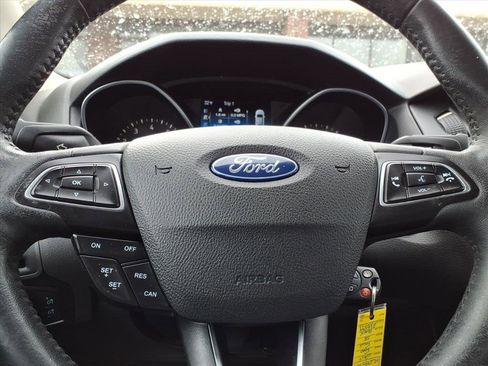 Used 2017 Ford Focus SE image 20