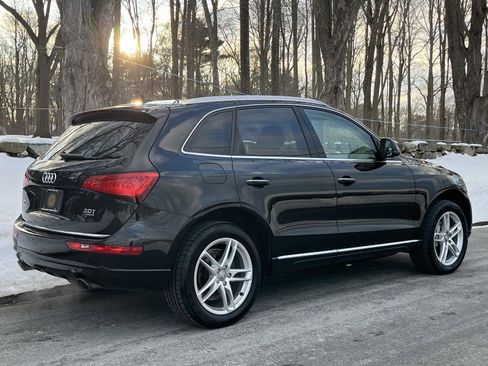 Used 2017 Audi Q5 2.0T Premium Plus w/ Technology Package image 26